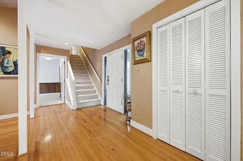 6101 Dresden Lane Raleigh NC 27612