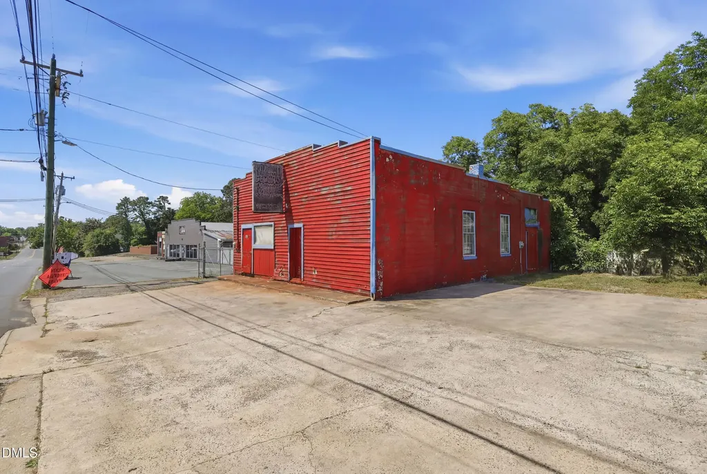 611 W Elm Street Graham NC 27253
