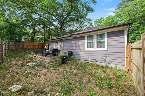 425 E Stallings Street Clayton NC 27520