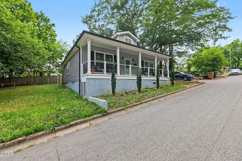 425 E Stallings Street Clayton NC 27520