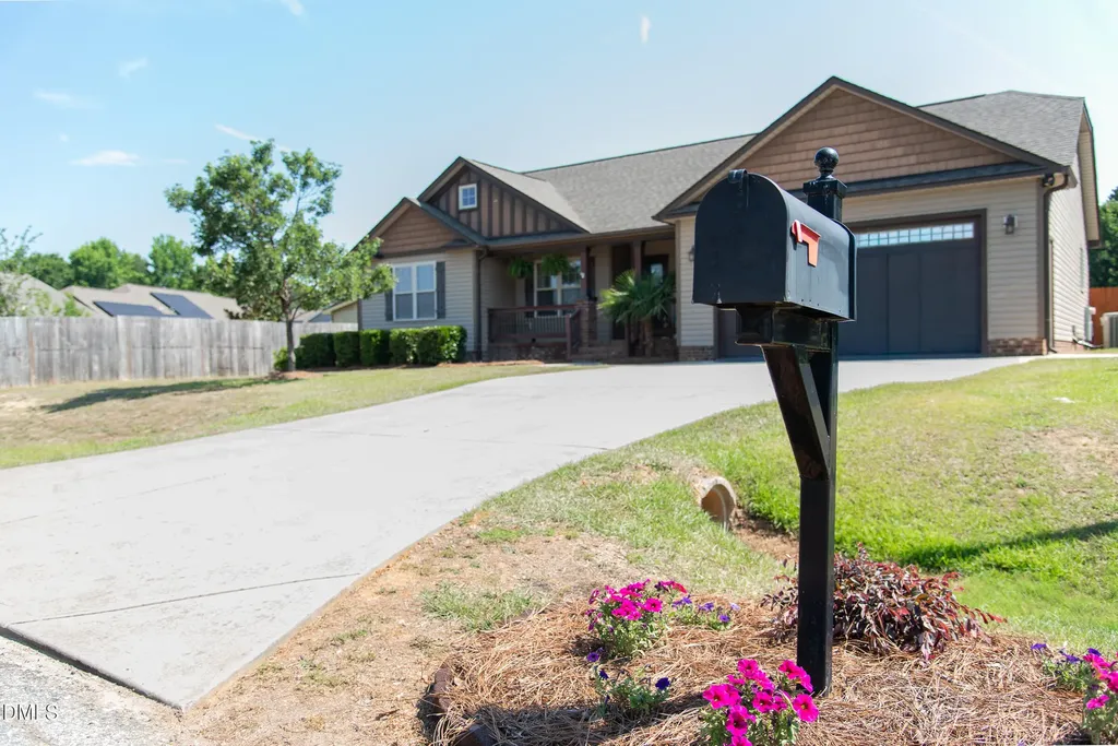 127 Woodglen Drive Clayton NC 27527