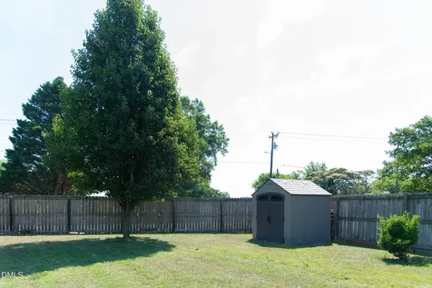 127 Woodglen Drive Clayton NC 27527