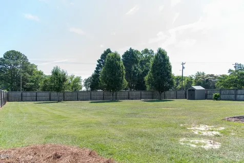 127 Woodglen Drive Clayton NC 27527