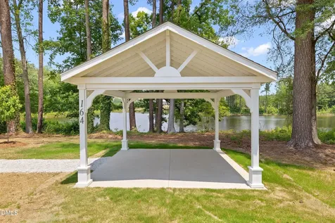 293 Belmont Stakes Lane Wendell NC 27591