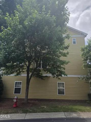 124 Braeside Court Cary NC 27519