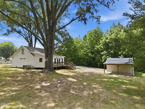 2568 Nc Highway 96 S Franklinton NC 27525