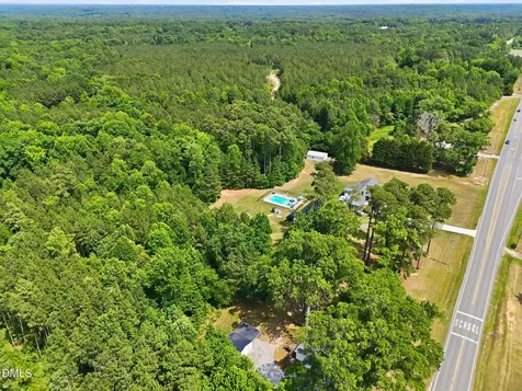 2568 Nc Highway 96 S Franklinton NC 27525