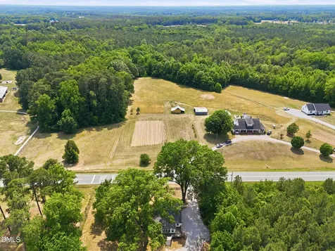 2568 Nc Highway 96 S Franklinton NC 27525