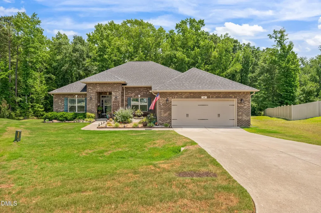 44 Drake Drive Benson NC 27504