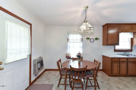 215 E Vance Street Zebulon NC 27597