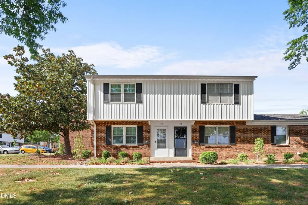 1002 Willow Drive Chapel Hill NC 27514