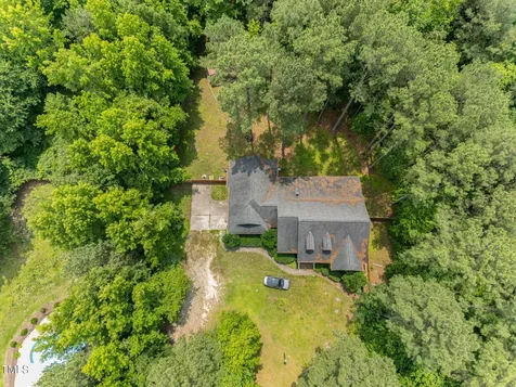 3304 Black Stallion Court Zebulon NC 27597
