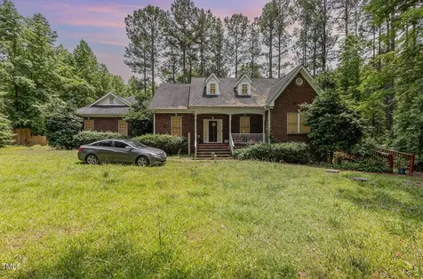 3304 Black Stallion Court Zebulon NC 27597