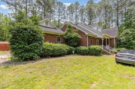 3304 Black Stallion Court Zebulon NC 27597