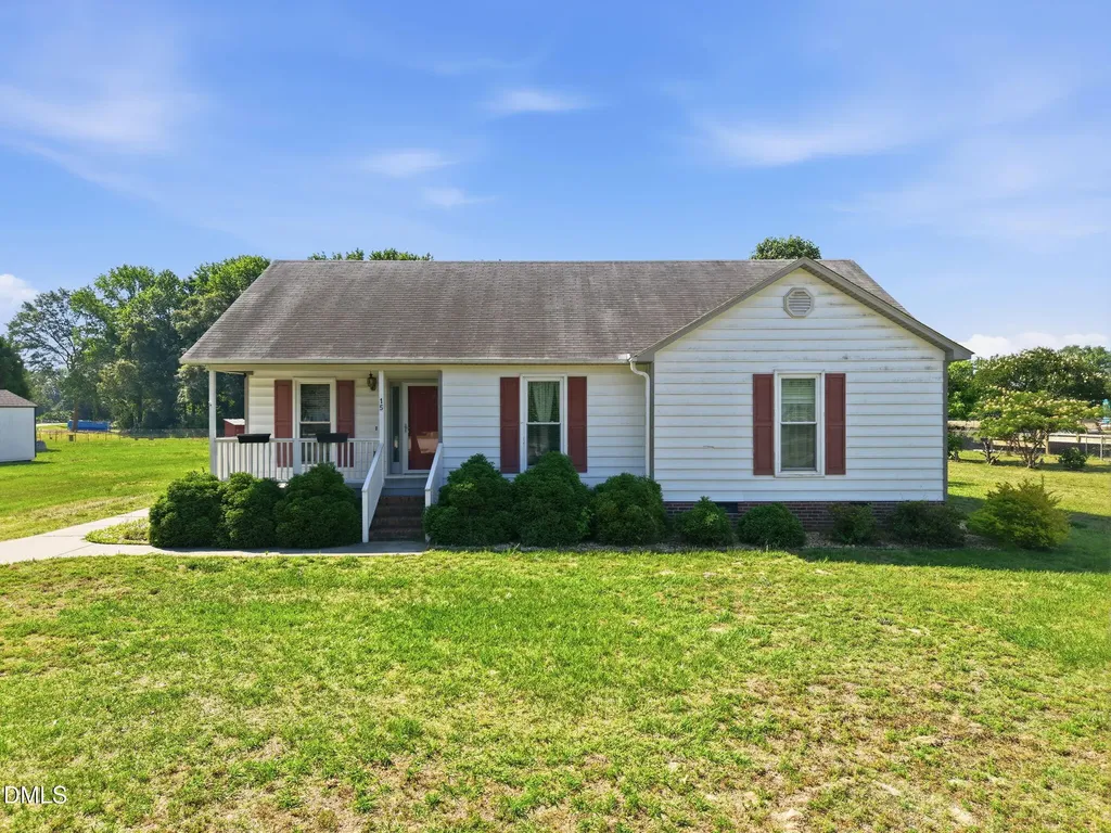 15 Loop Road Archer Lodge NC 27527