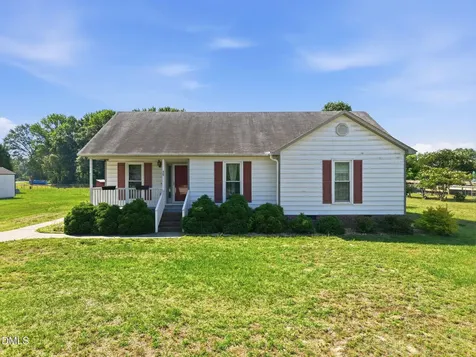 15 Loop Road Archer Lodge NC 27527