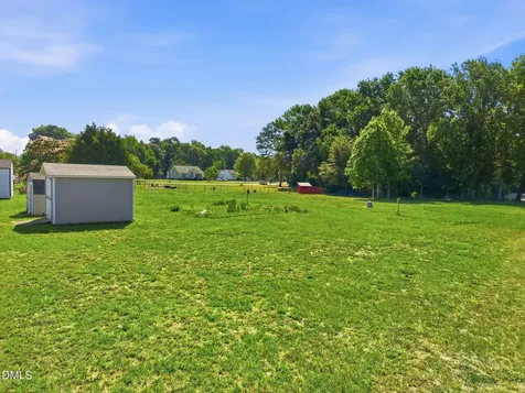 15 Loop Road Archer Lodge NC 27527