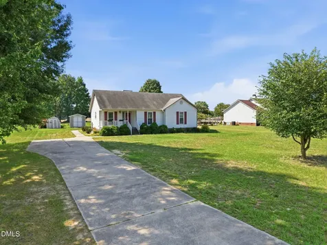15 Loop Road Archer Lodge NC 27527