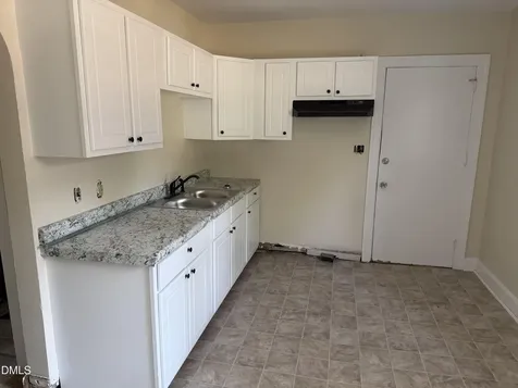 305 Dewey Street SW Wilson NC 27893