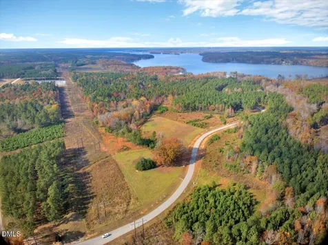 73 Pinnacle Shores Drive Macon NC 27551