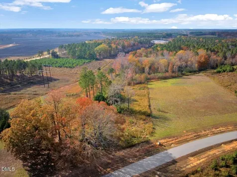 73 Pinnacle Shores Drive Macon NC 27551