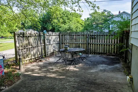 11921 Academy Street Milton NC 27305