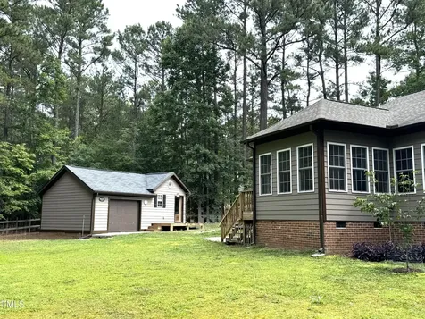 105 Perry Lane Zebulon NC 27597