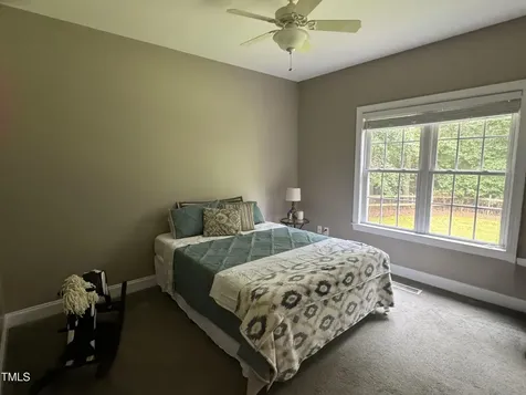 105 Perry Lane Zebulon NC 27597