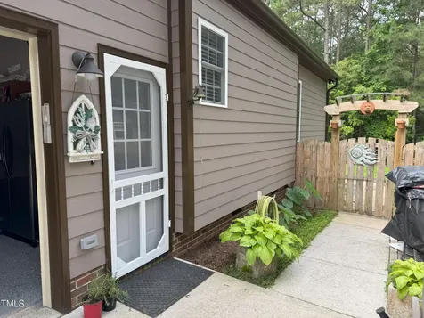 105 Perry Lane Zebulon NC 27597