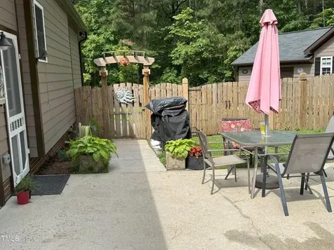 105 Perry Lane Zebulon NC 27597