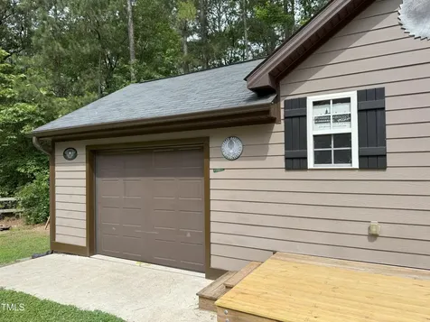 105 Perry Lane Zebulon NC 27597