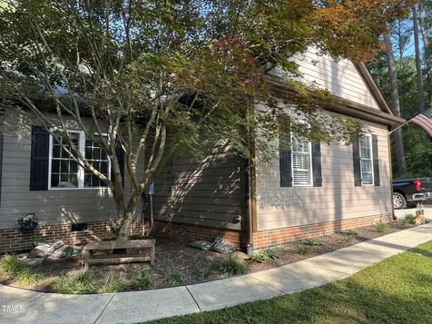 105 Perry Lane Zebulon NC 27597