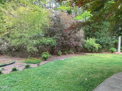 105 Perry Lane Zebulon NC 27597