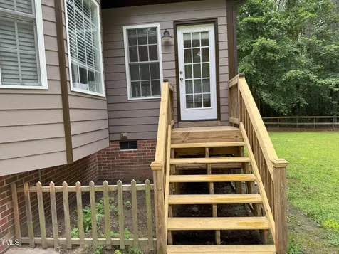 105 Perry Lane Zebulon NC 27597