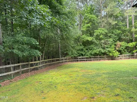 105 Perry Lane Zebulon NC 27597