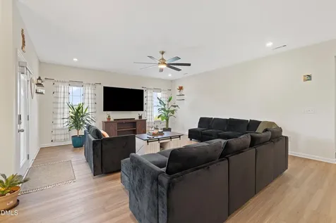 112 Napa Drive Four Oaks NC 27524