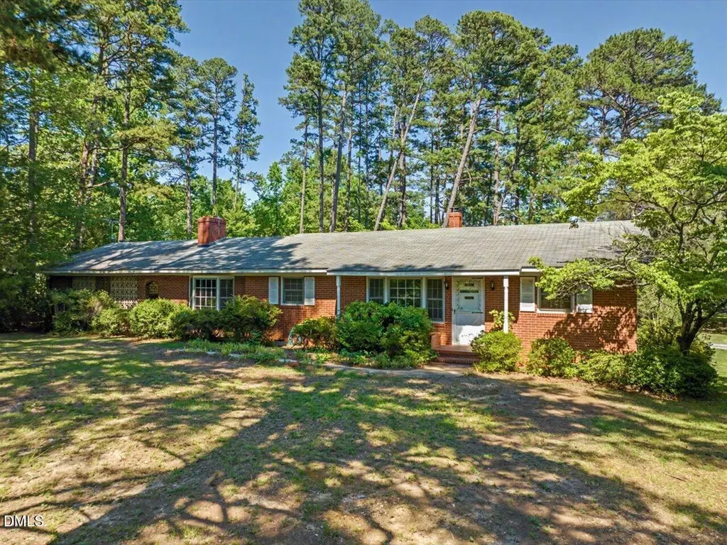 31 Melvin Clark Road Siler City NC 27344