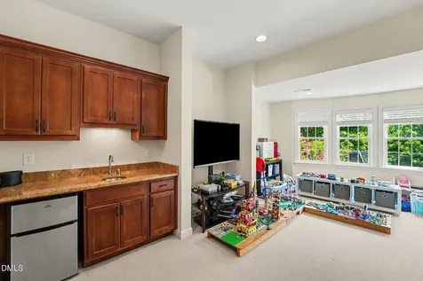 1109 Grogans Mill Cary NC 27519