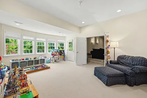 1109 Grogans Mill Cary NC 27519