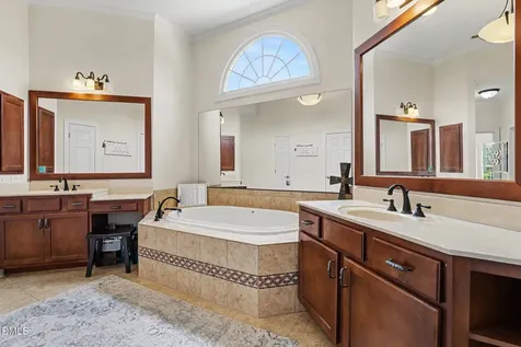 1109 Grogans Mill Cary NC 27519