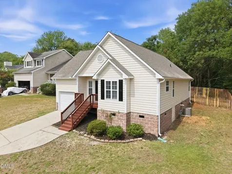 219 Carroll Street Wake Forest NC 27587