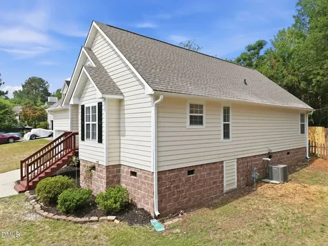 219 Carroll Street Wake Forest NC 27587