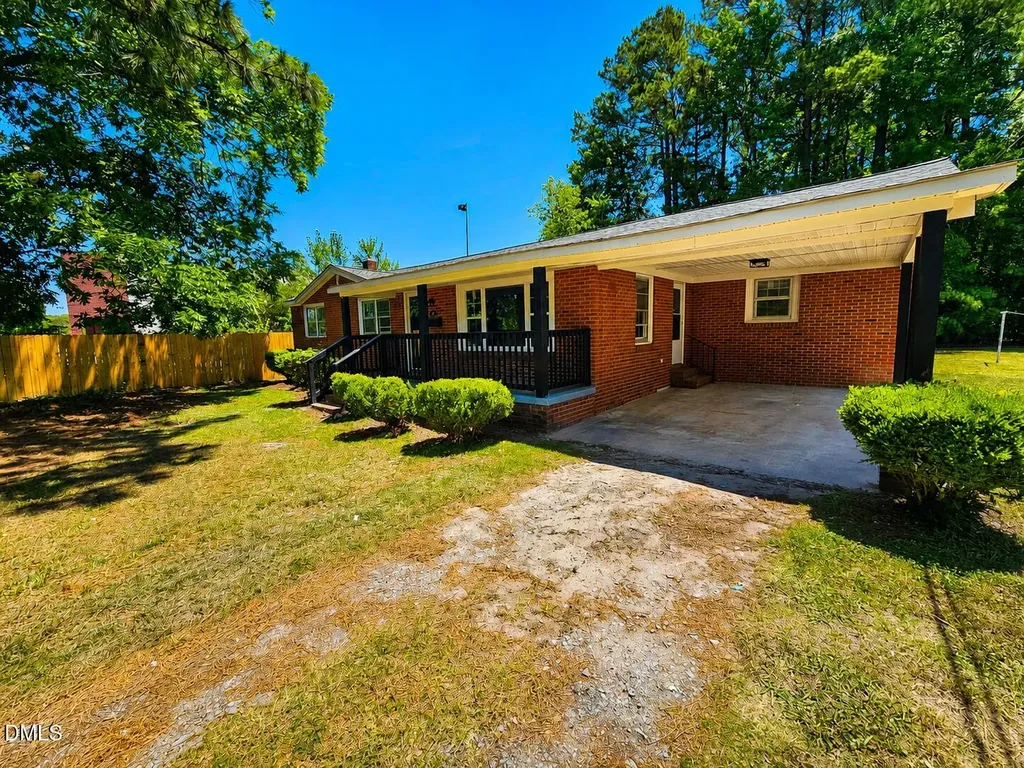 702 & 704 N Grimes Street Robersonville NC 27871