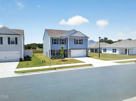 302 Ivory Lane Goldsboro NC 27534