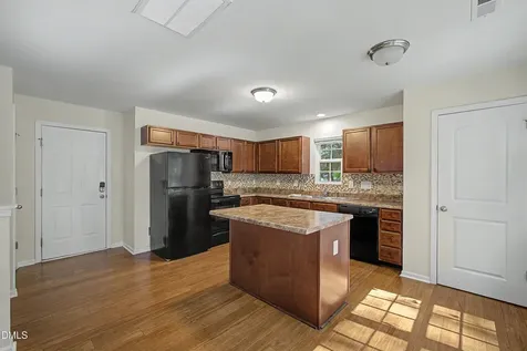 2924 Smooth Stone Trail Raleigh NC 27610