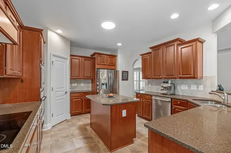 313 Beckingham Loop Cary NC 27519