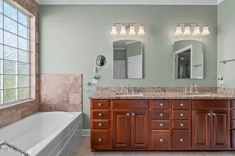 313 Beckingham Loop Cary NC 27519