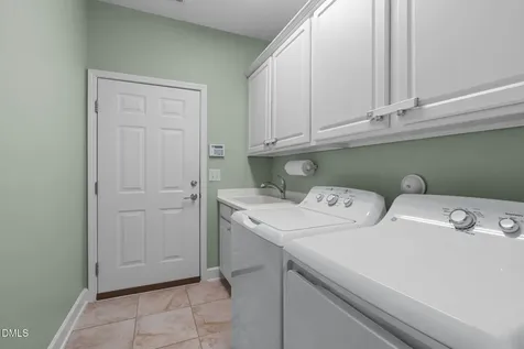 313 Beckingham Loop Cary NC 27519