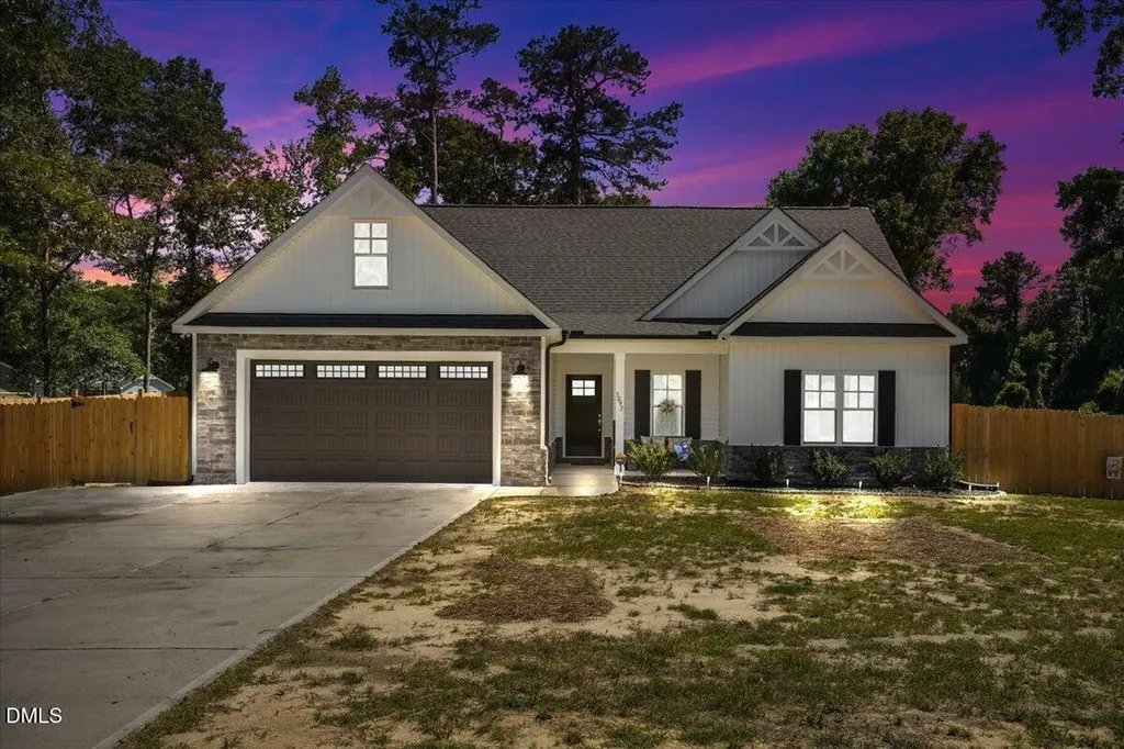 3097 Banks School Road Kinston NC 28504