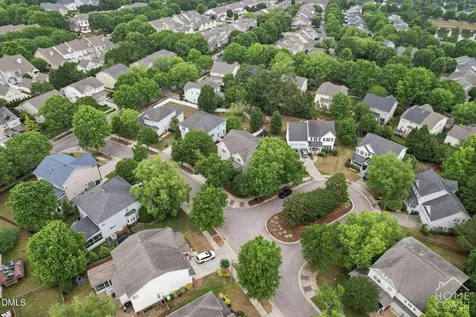 10611 Friendly Neighbor Lane Raleigh NC 27614